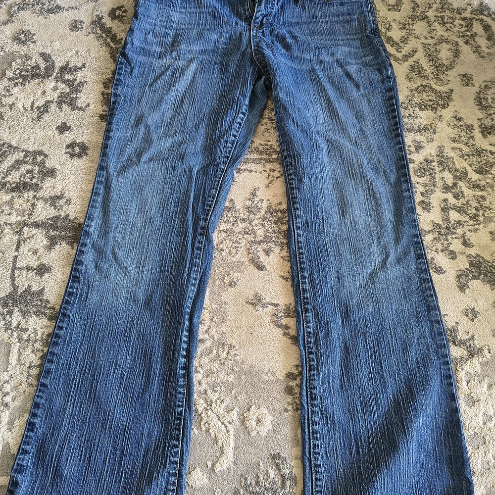 Maurices Straight-Leg Women’s Jeans in Medium Blue Wash